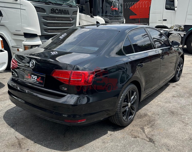 VW Jetta TSI 2.0 2015 