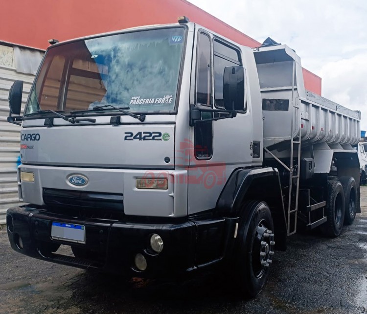 Ford Cargo 2422 6x2 2011