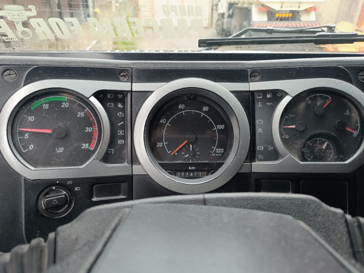 Ford Cargo 2422 6x2 2011