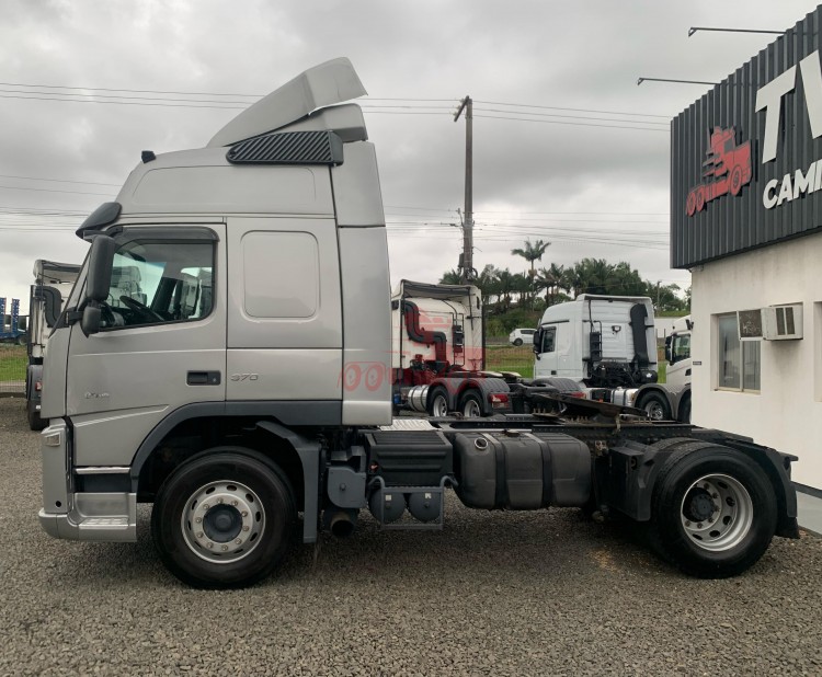 Volvo FM370 4x2 Globetrotter 2011