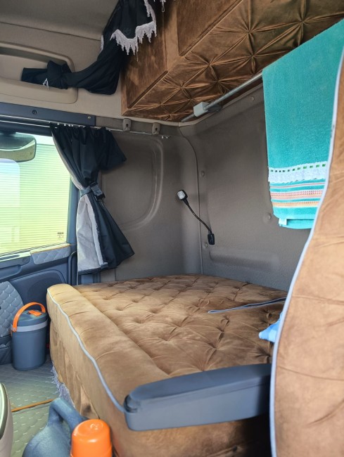 Scania R440 6x2 Highline 2018