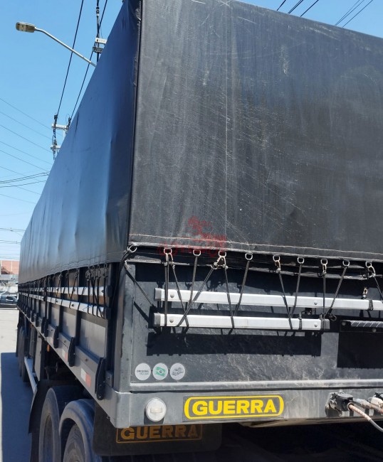 Carreta Graneleira Guerra 2013