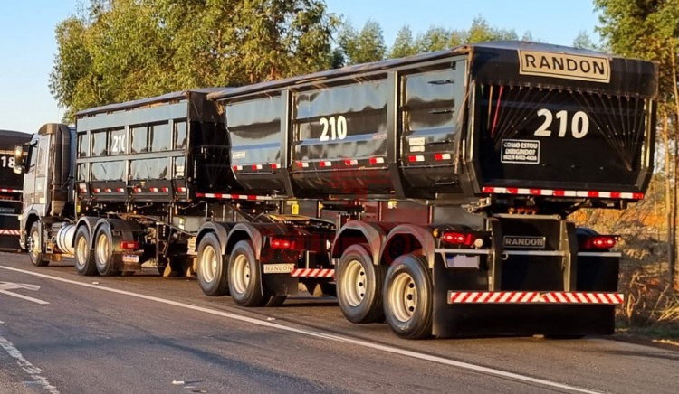 Volvo FH460 6x2 2013 + Bicaçamba Randon 2021