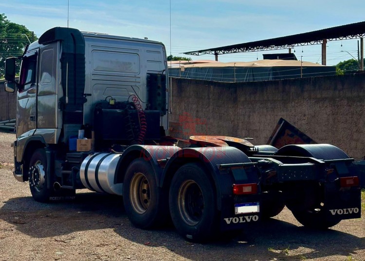 Volvo FH460 6x2 2013 + Bicaçamba Randon 2021