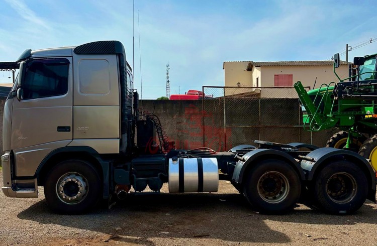 Volvo FH460 6x2 2013 + Bicaçamba Randon 2021