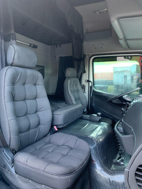 MB Axor 1933 4x2 2014