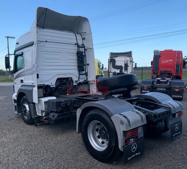 MB Axor 1933 4x2 2014