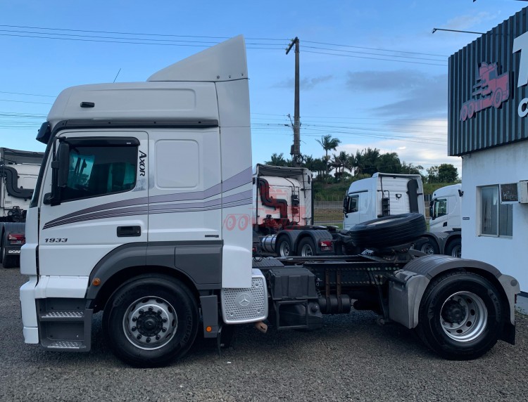 MB Axor 1933 4x2 2014
