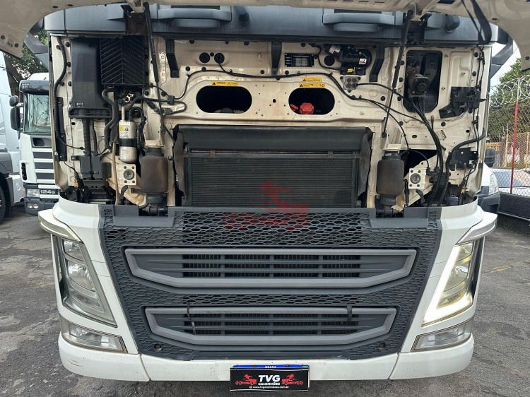 FH460 Globetrotter 6x2 2020 