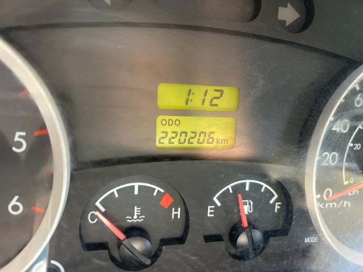 Hyundai HR 4x2 2021 Com baú 