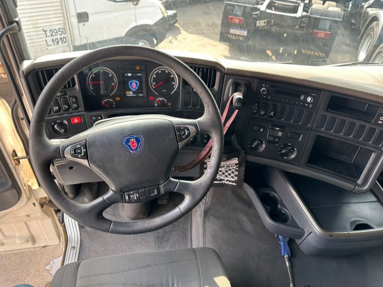 Scania R440 6x2 2013 