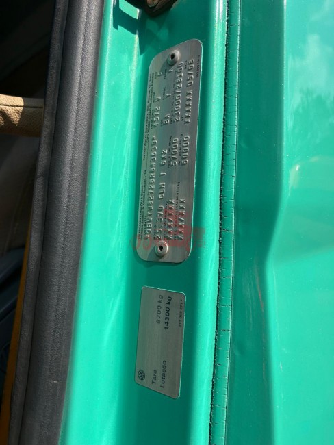 VW 420 8x2 2008