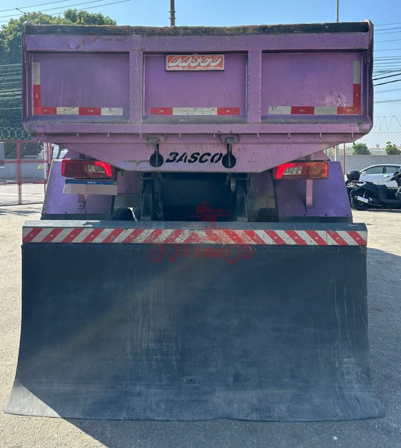 Scania P340 6x2 2011  Caçamba