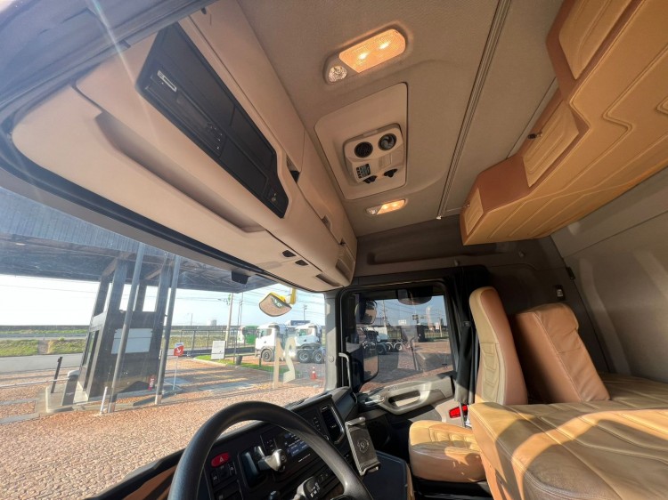 Scania R410 6x2 2021