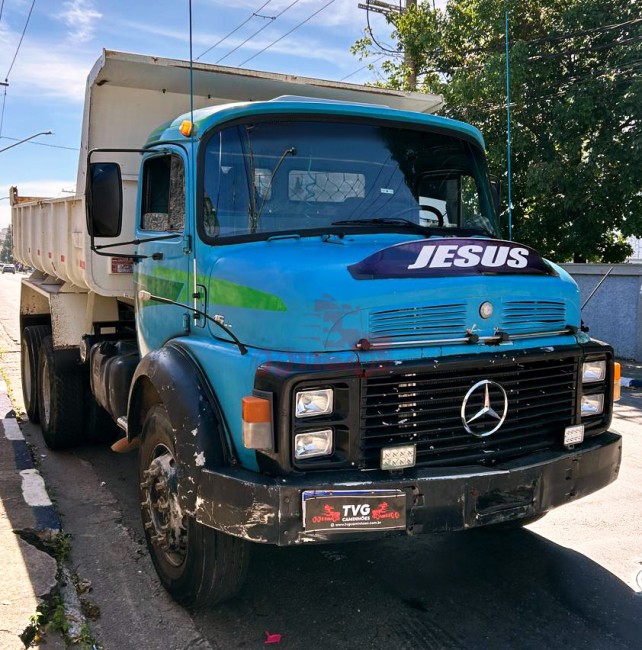 MB 1518 6x2 1988 com caçamba 