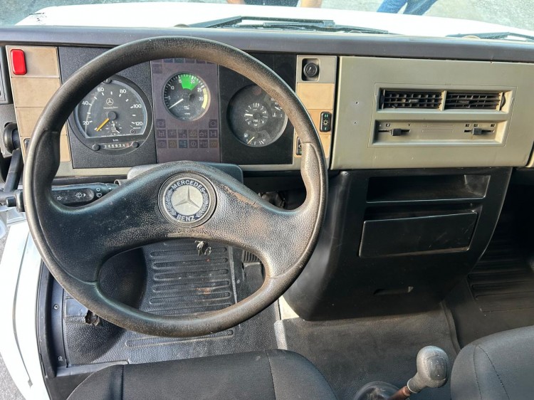 MB 710 4x2 2006 Plus 