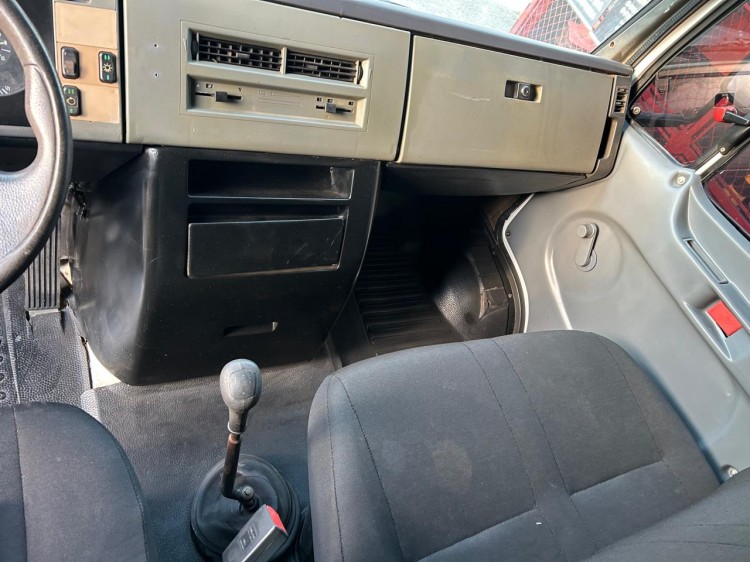 MB 710 4x2 2006 Plus 