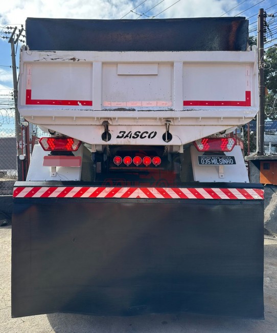 VW 24.280 6x2 2014 Caçamba