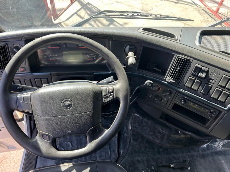 Volvo FH460 6x2 Globetrotter 2013 Ishift