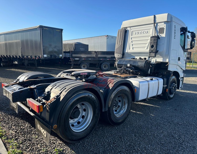 Iveco Stralis 440 6x2 2020 + Caçamba Randon 2014