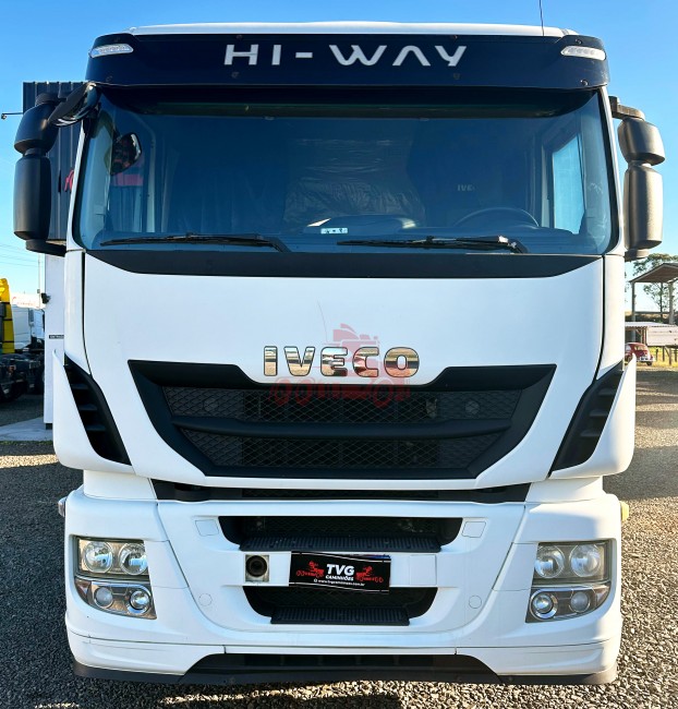 Iveco Stralis 440 6x2 2020 + Caçamba Randon 2014