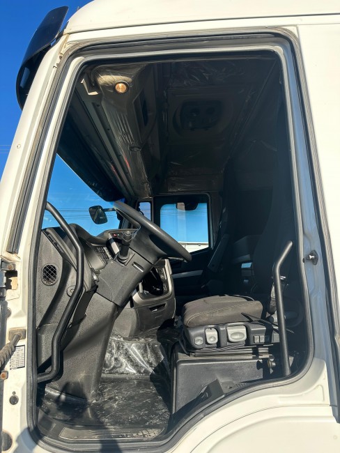 Iveco Stralis 440 6x2 2020 + Caçamba Randon 2014