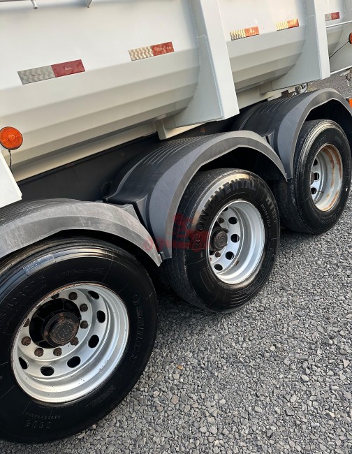 Iveco Stralis 440 6x2 2020 + Caçamba Randon 2014