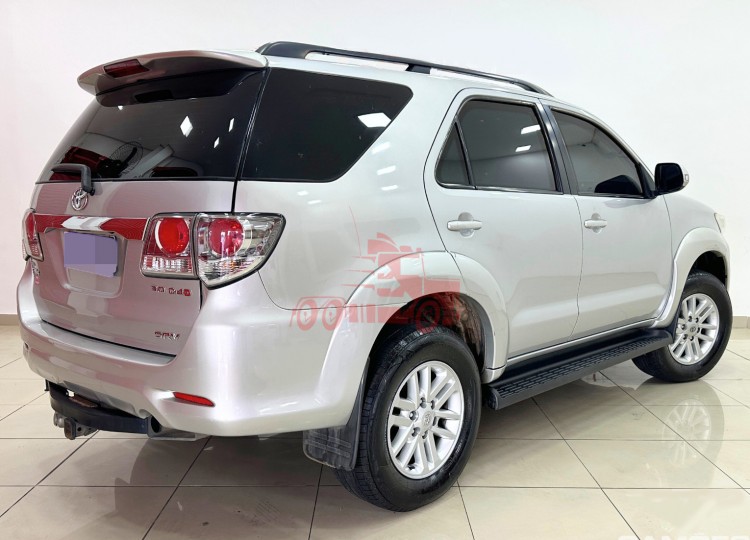 Toyota Hilux SW4 SRV 3.0 TDI 4x4 2013 BLINDADO 