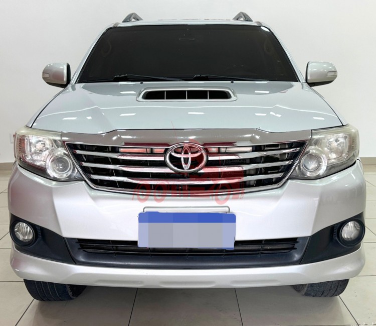 Toyota Hilux SW4 SRV 3.0 TDI 4x4 2013 BLINDADO 