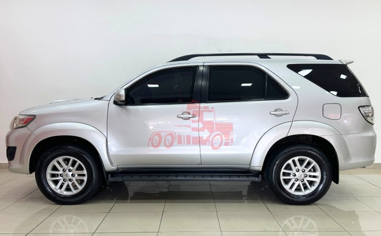Toyota Hilux SW4 SRV 3.0 TDI 4x4 2013 BLINDADO 