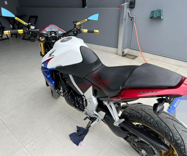 Honda CB 1000R 2015 Capitão América