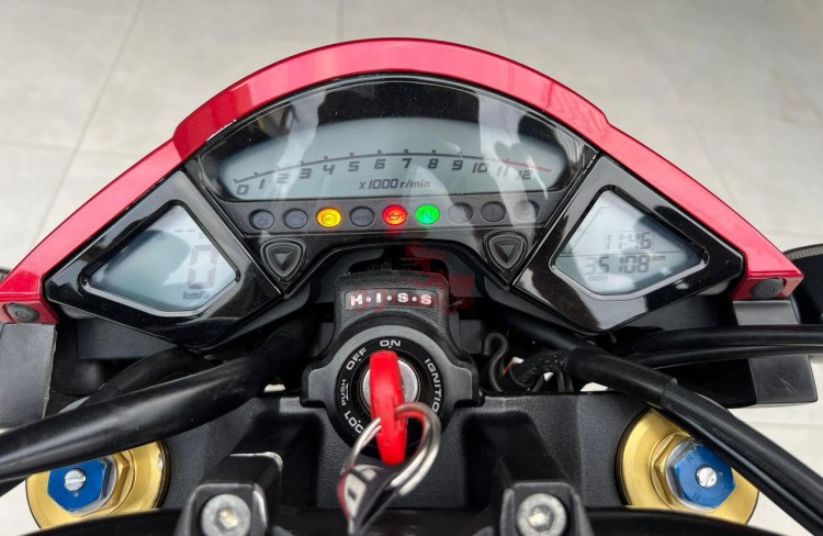Honda CB 1000R 2015 Capitão América