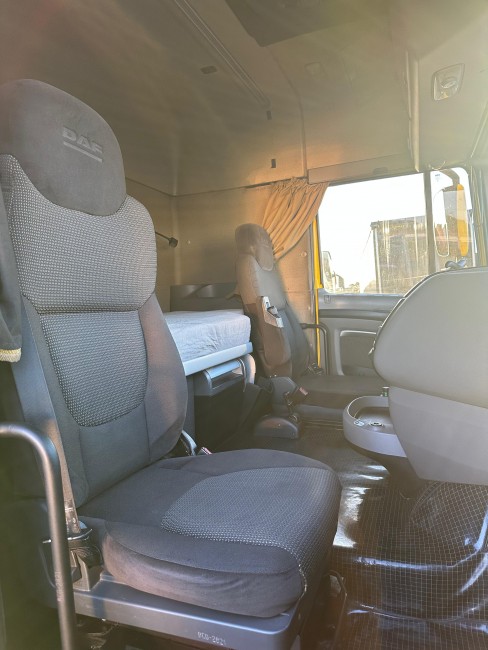 DAF XF 105 FTS 460 6x2 2018
