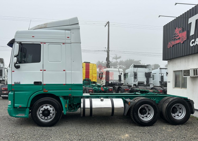 DAF XF 105 FTS 460 6x2 2017