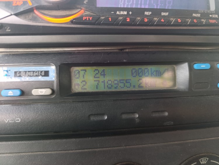 VW 24.250 8x2 2011