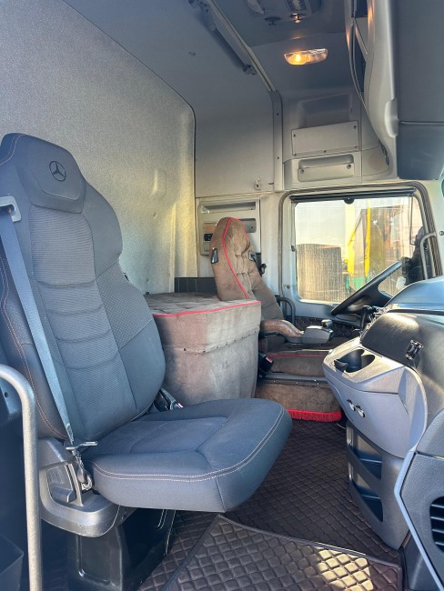 MB Actros 2651 6x4 2018 Mega Space 