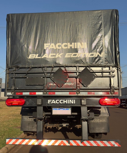 Graneleiro Facchini Black Edition 4º eixo 2024  
