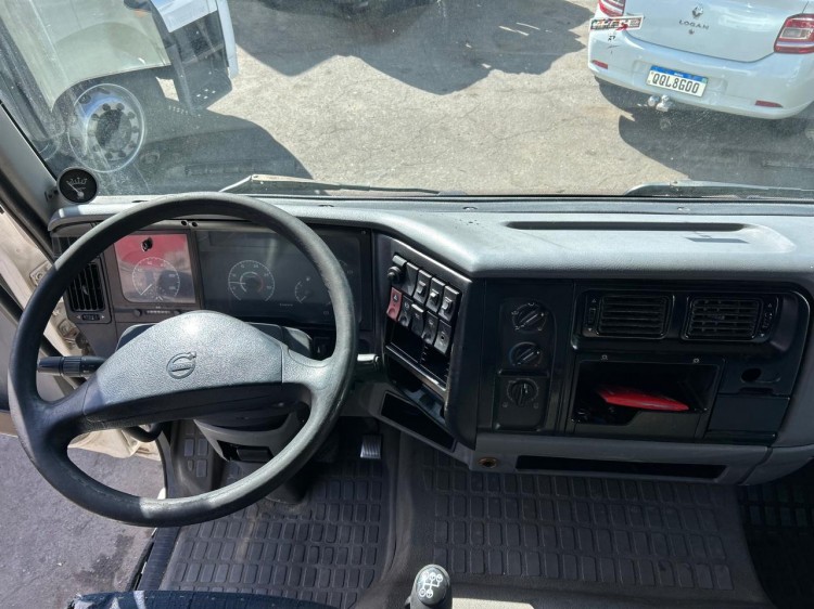 Volvo VM 310 4x2 2008