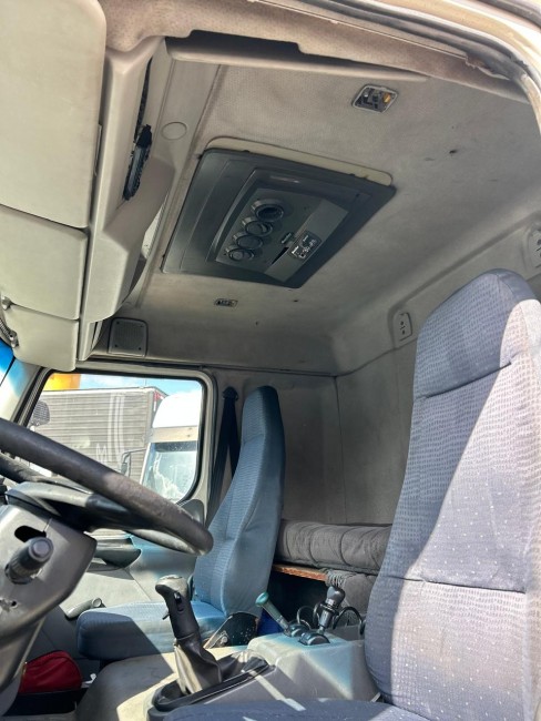 Volvo VM 310 4x2 2008