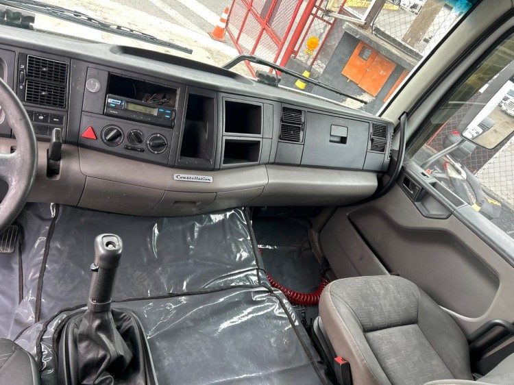 VW 19.330 4x2 2014 