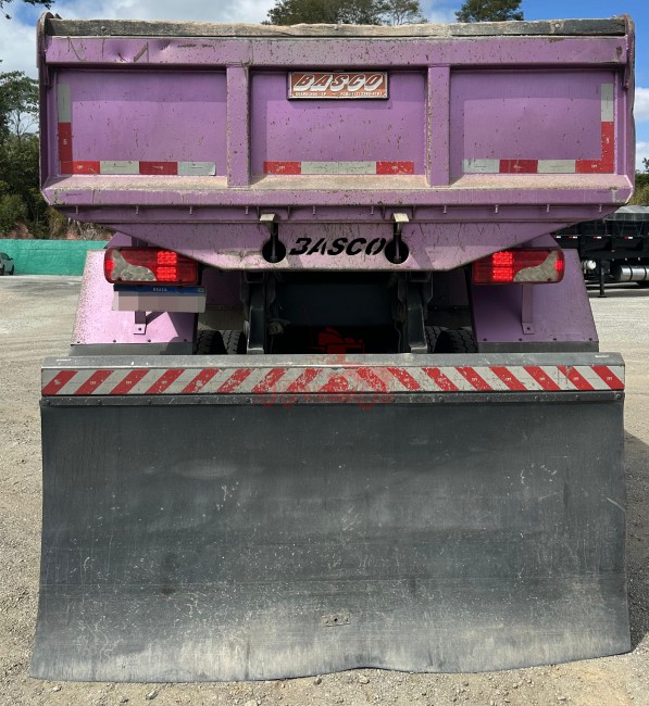 Scania P340 6x2 2011  Caçamba