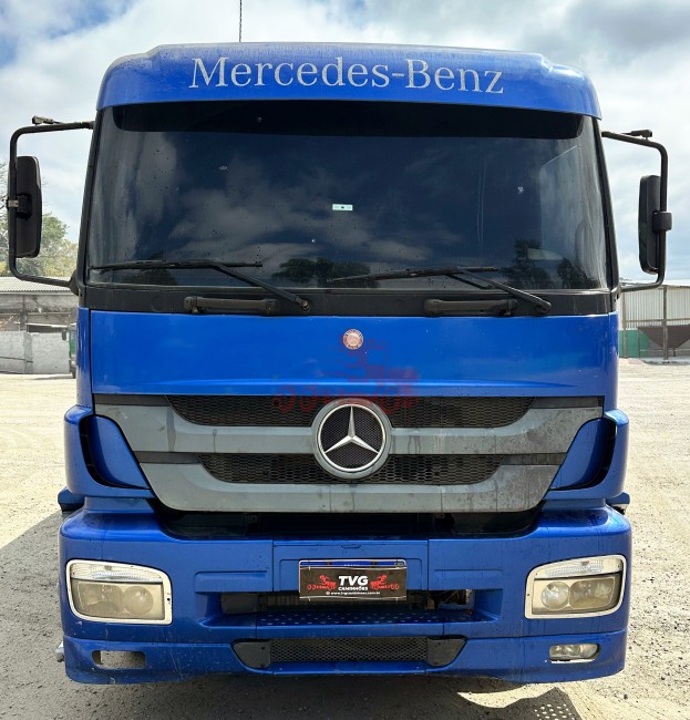 MB 1933 6x2 2007 Caçamba