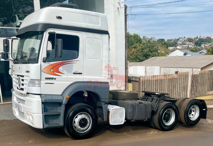 MB 1938 6x2 2005