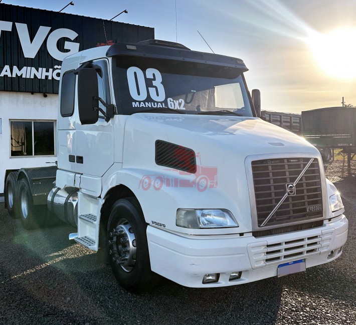 Volvo NH12 380 6x2 2003