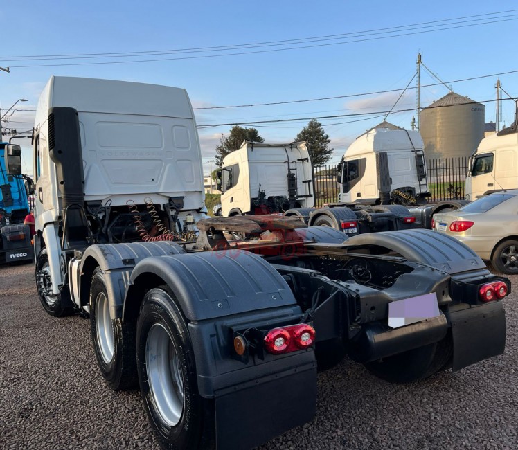 VW 26.390 6x4 2014