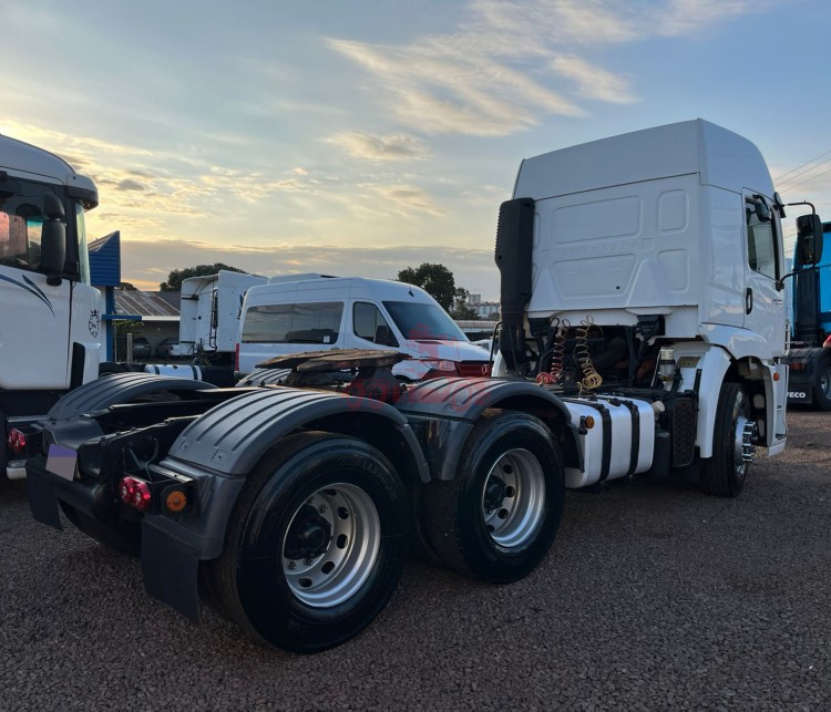 VW 26.390 6x4 2014