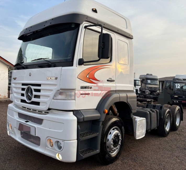 MB 1938 6x2 2005 
