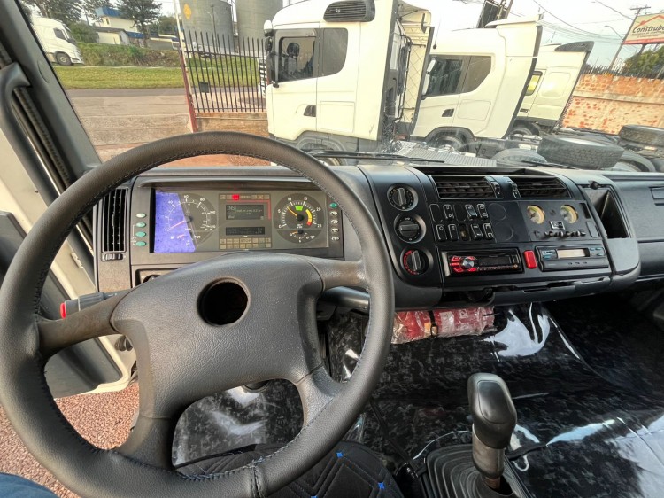 MB 1938 6x2 2005 