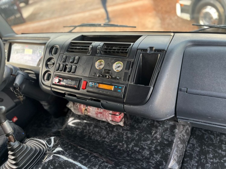 MB 1938 6x2 2005 