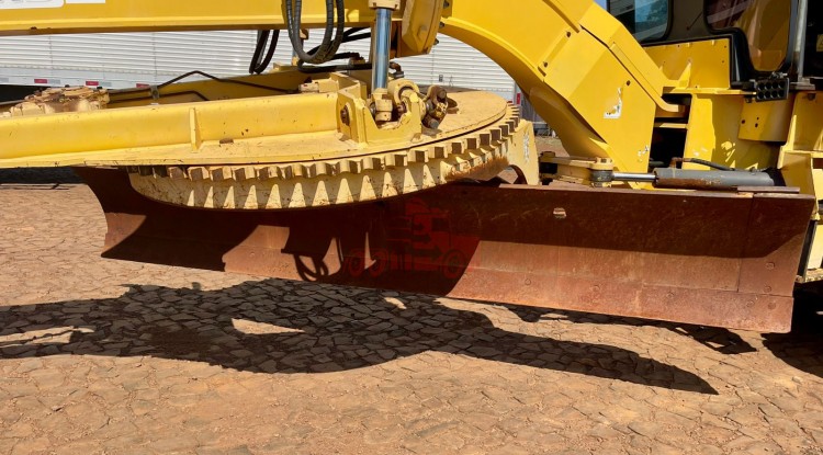 Motoniveladora New Holland RG140B 2009